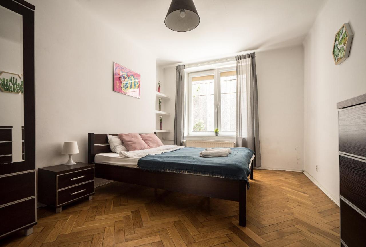 Oomph Warsaw Modern Apartment Near Nowy Swiat Luaran gambar